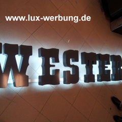 metallbuchstaben western frankfurt am main leuchtreklame mit led beleuchtung abstandhalter leuchtwerbung berlin